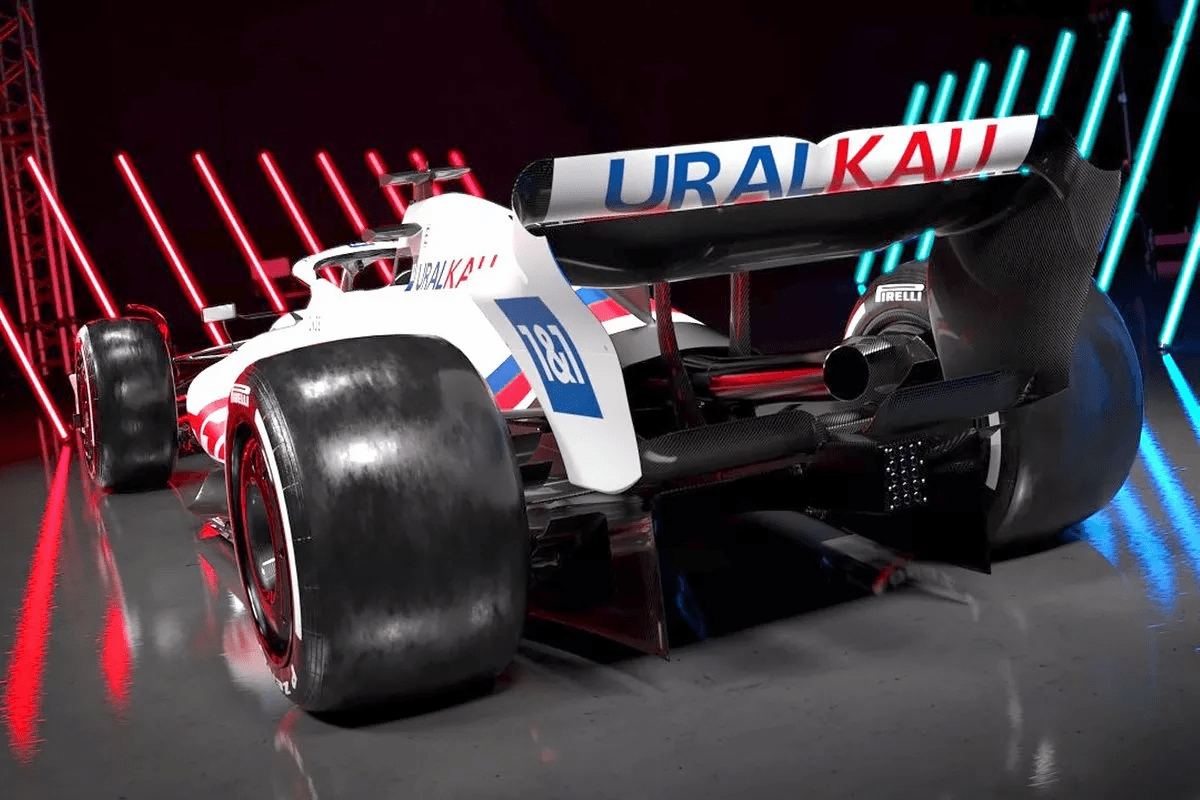 包含梅赛德斯险胜哈斯车队,塞恩斯带队取胜的词条 包含梅赛德斯险胜哈斯车队,塞恩斯带队取胜的词条