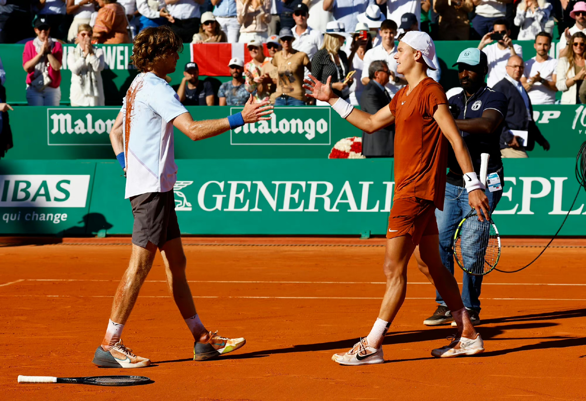 蒙特卡洛大师赛险胜澳网,兹维列夫点燃赛场 蒙特卡洛大师赛险胜澳网,兹维列夫点燃赛场