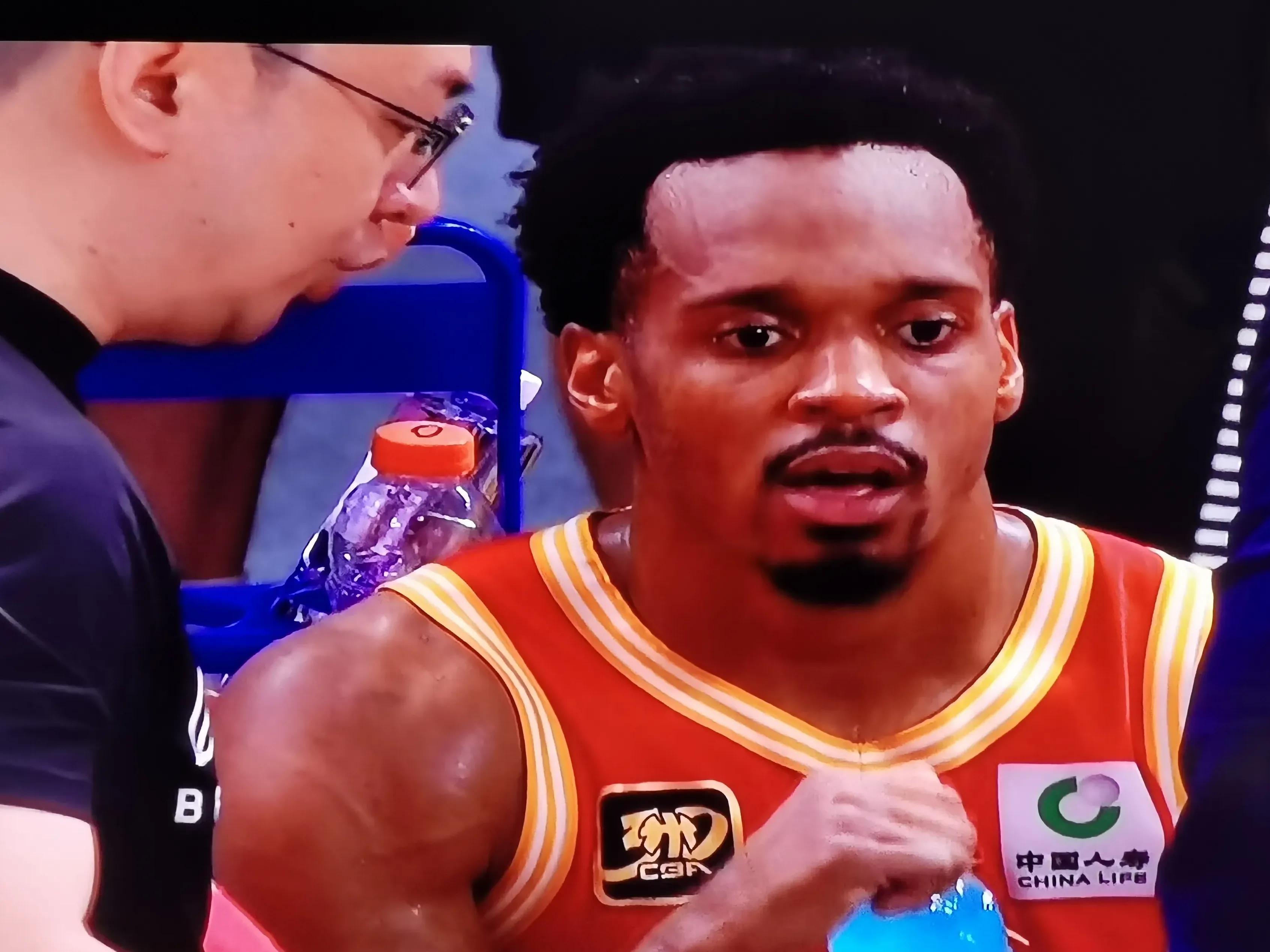 新疆队完胜魔术，孙铭徽统治全场