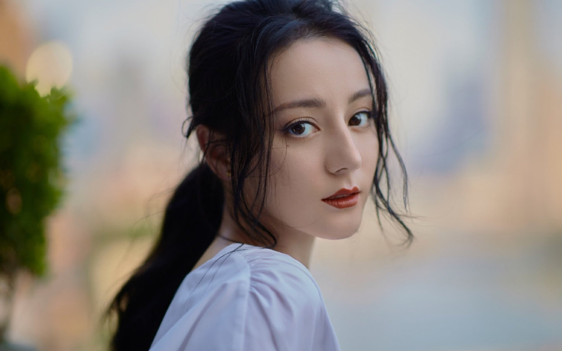 开云体育APP下载-钢铁巨兽与潘帕斯烈焰，当奥亚尔萨瓦尔的闪电撕裂威尔士的夜