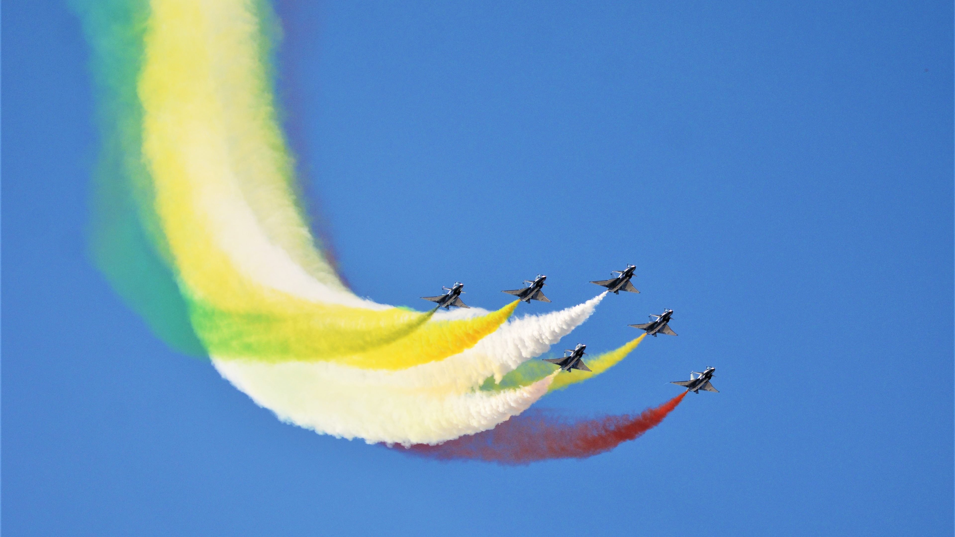 双线争锋，罗德里戈一锤定音与波兰队生死突围