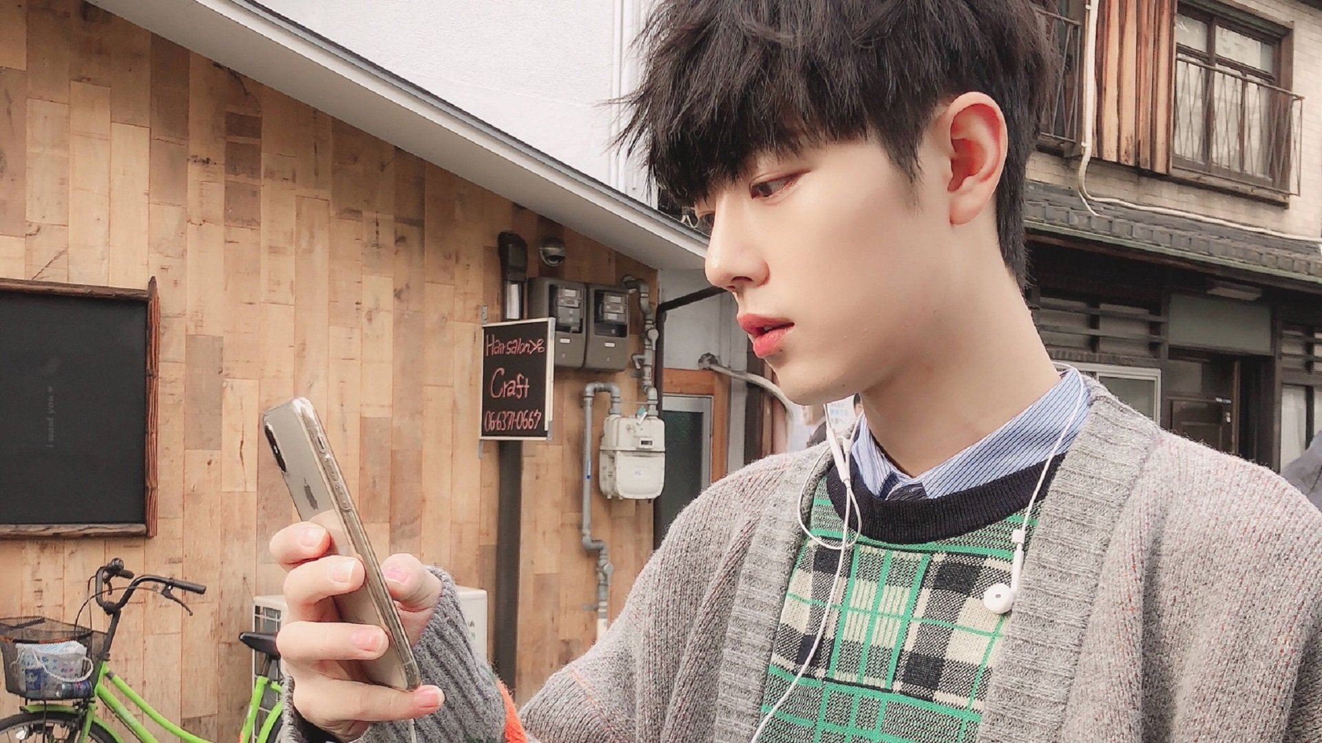 开云体育在线-双线争冠，英超焦点战与勇士硬仗的胜利密码