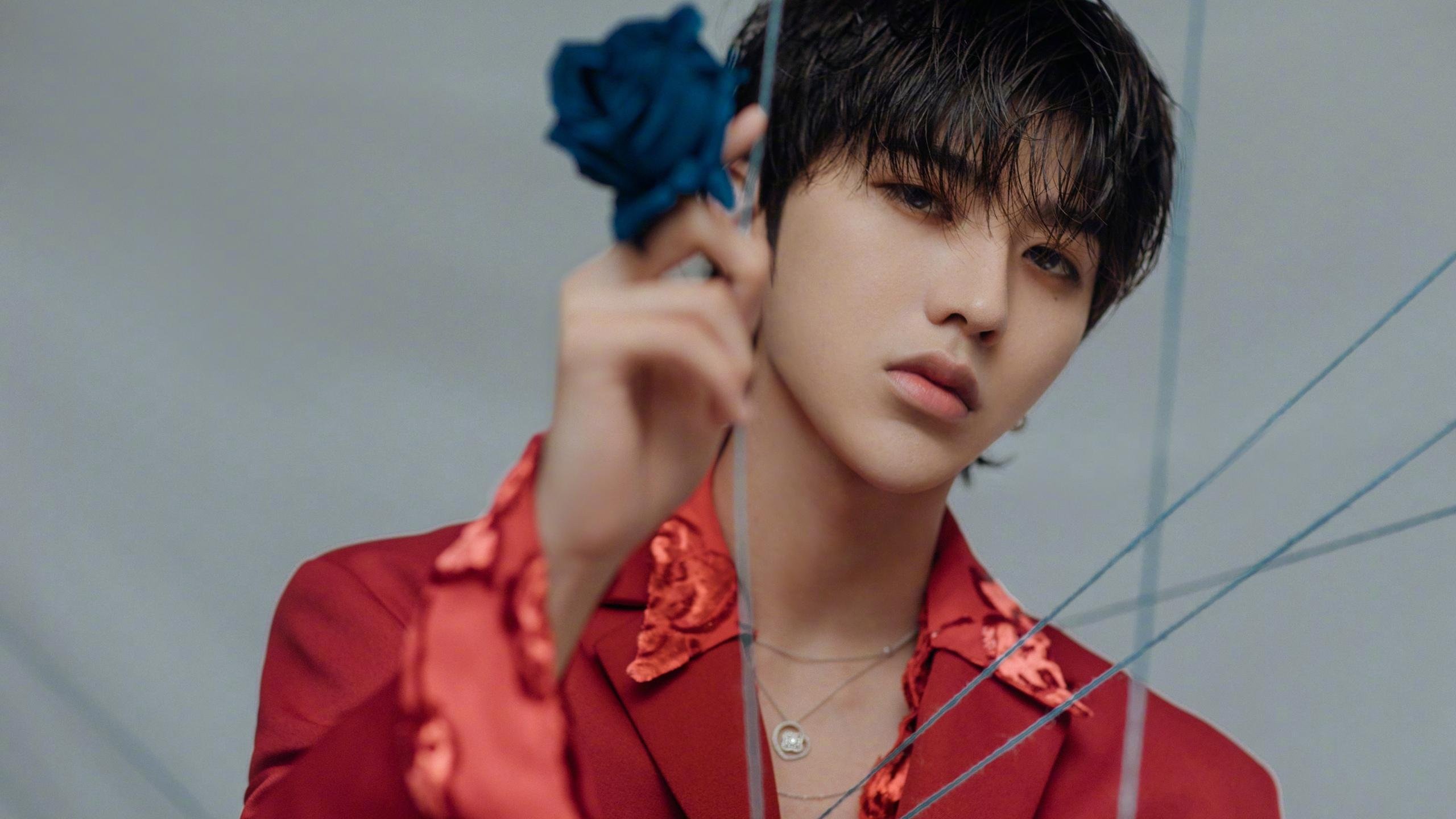 开云体育中国-末节突施冷箭与全面压制，哈利伯顿的冷血三分与雄鹿的机械群像