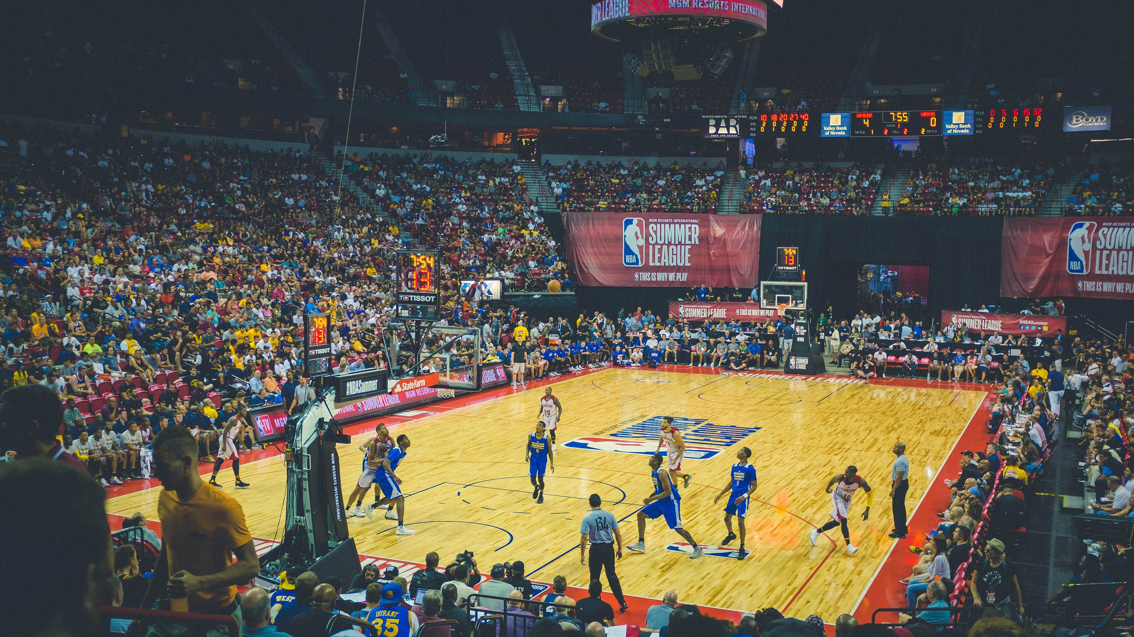 公牛斩落火箭，西亚卡姆成为绝对主宰